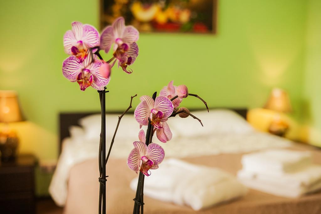 Hotel Gubernia à Kharkiv Extérieur photo