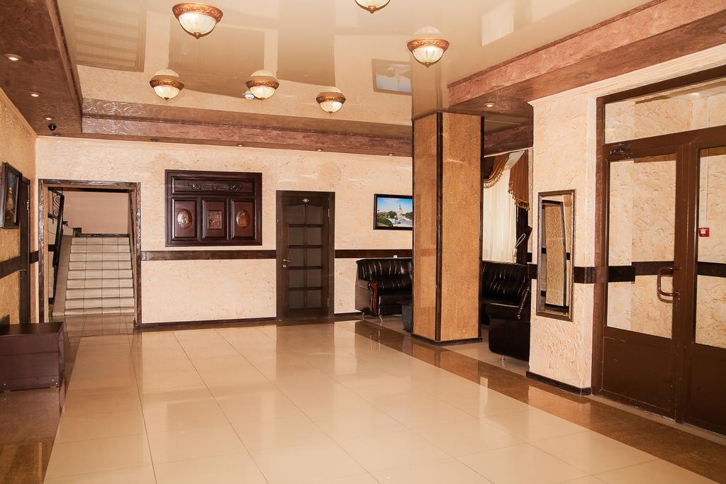 Hotel Gubernia à Kharkiv Extérieur photo