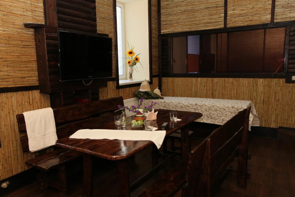 Hotel Gubernia à Kharkiv Extérieur photo